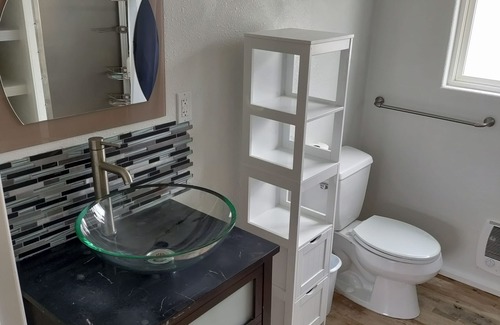Agate Beach Apartamento | Stunning 1 Bedroom - walk to the beach, lighthouse, coffee place and dog park.