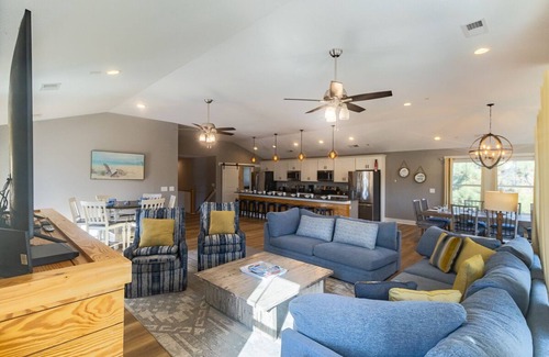 Corolla Village Casa | Stunning 14BR oceanside Corolla home w/ pool, hot tub, rec area w/ pub, & more!