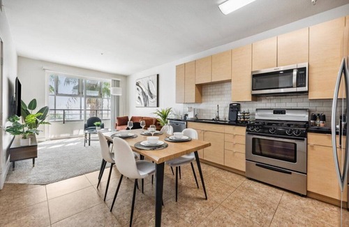 Marina del Rey Apartamento | Stunning 1bdr apartment in MDR pool,parking,gym
