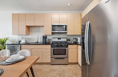 Marina del Rey Apartamento | Stunning 1bdr apartment in MDR pool,parking,gym