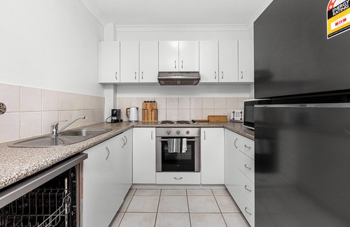 East Perth Apartamento | Stunning 1bdr Paradise - Gym Pool