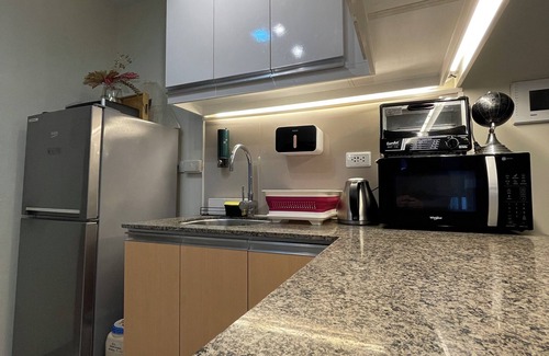 Bagumbayan Condominio | Stunning 2.5 Br @Eastwood Global Luxury Residence Plaza