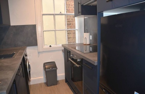 Cheltenham Apartamento | Stunning 2 BD Apartment in Cheltenham