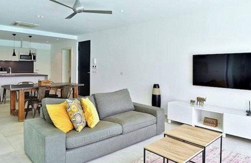 Little Bay Apartamento | Stunning 2 BD Ocean View - Terraces Lt Bay