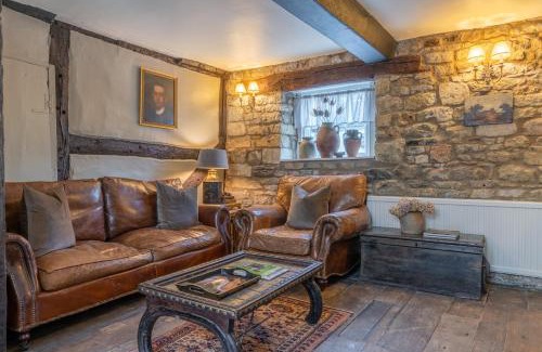 Winchcombe Casa | Stunning 2 Bed Cotswold Cottage Winchcombe