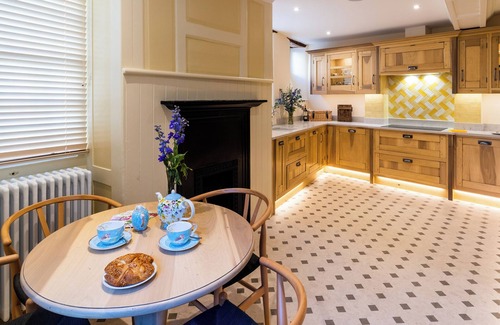 Oxford City Centre Casa | Stunning 2 bed historic townhouse in Oxfords heart