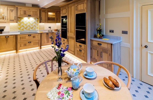 Oxford City Centre Casa | Stunning 2 bed historic townhouse in Oxfords heart