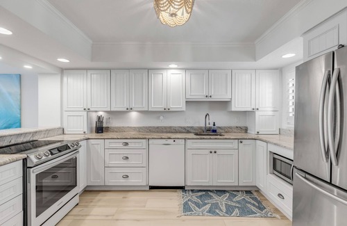 New Smyrna Beach Condominio | Stunning 2-bedroom Direct Oceanfront Condo in beautiful New Smyrna Beach