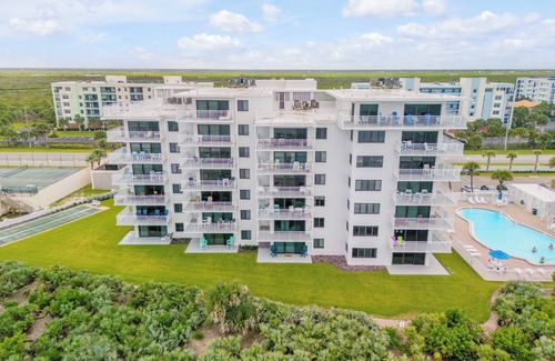 New Smyrna Beach Condominio | Stunning 2-bedroom Direct Oceanfront Condo in beautiful New Smyrna Beach