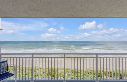 New Smyrna Beach Condominio | Stunning 2-bedroom Direct Oceanfront Condo in beautiful New Smyrna Beach