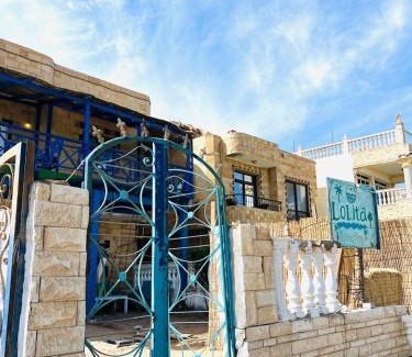 Dahab Chalet De Esquí | Stunning 2-Bedroom Beachfront Chalet with Private Beach Access in Dahab