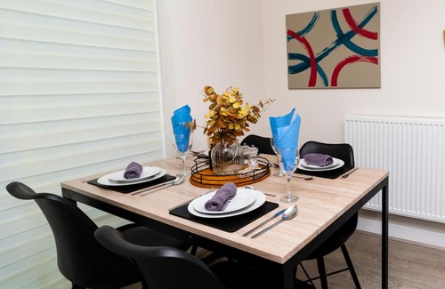 Reading Apartamento | Stunning 2 bedroom Flat near Green park and Stadium