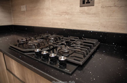 Accra Apartamento | Stunning 2-bedroom Furnished Apartment in Accra