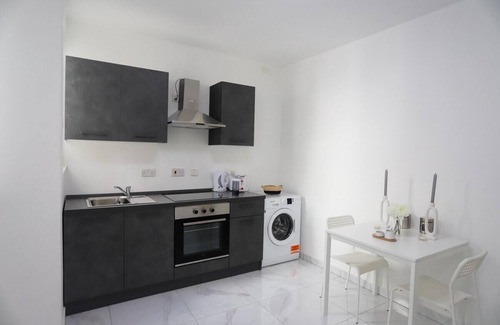 Ta' Giorni Apartamento | Stunning 2 Bedroom, 2 Bathroom apt St Julians