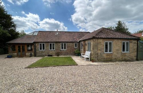 Scawton Casa | Stunning 2 Bedroom Stone Cottage, North York Moors