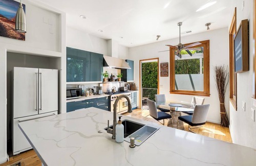Carlson Park Casa | Culver City · La mejor ubicación de Culver City, a 2 minutos a pie del centro