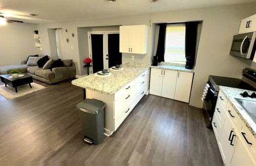 Point Pleasant Apartamento | Stunning 2-Bedroom loft apartment in waterfront community near BWI