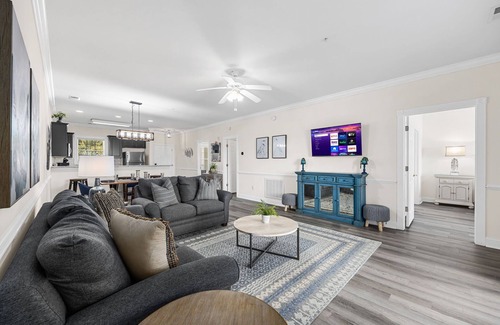 Central Myrtle Beach Condominio | Stunning 2BR 2BA Golf Villa Near Beach