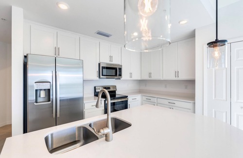 Punta Gorda Condominio | Stunning 3/2 Condo in newly built community in Babcock National