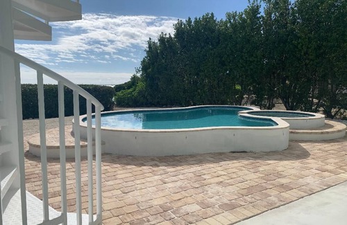 Breezeswept Beach Estates Casa | Stunning 3 bed 2 bath Pool Home with Open Water Views