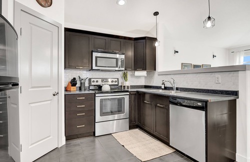 Grande Prairie Casa | Stunning 3 bed/2 bath in GP!