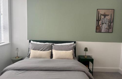 Worthing Apartamento | Stunning 3 Bed Apartment with Seaview