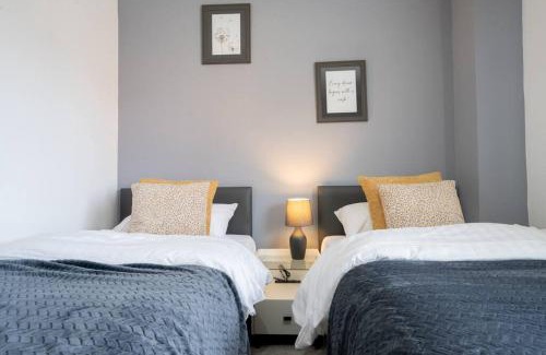 Skegby Casa | Stunning 3 bed House - Nr Kings Mill Hospital - 2 Parking Spaces, Wifi & Garden