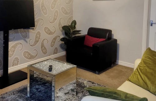 Wolverhampton Casa | Stunning 3 bed home at the heart of Wolverhampton