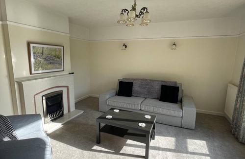 Newmarket Casa | Stunning 3-bed House in Newmarket