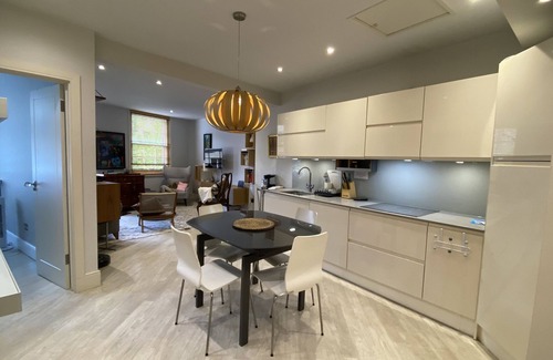 Tachbrook Casa | Stunning 3-bed House in Central London Westminster