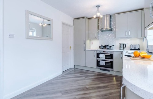 Binley Casa | Stunning 3 Bedroom House Coventry