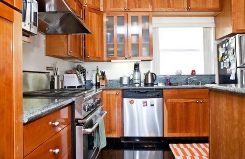 Inner Mission Condominio | Stunning 3-Bedroom Apartment Steps from Dolores Park