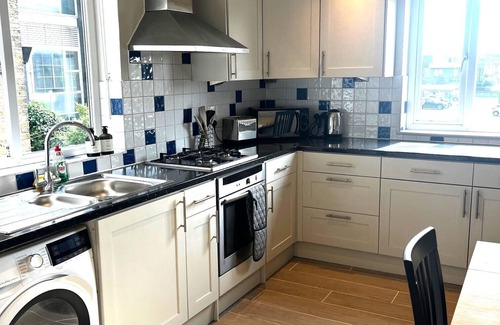 Shaftesbury Apartamento | Stunning 3 bedroom, 3 Bathroom home with roof terrace. Central London. Sleeps 6.