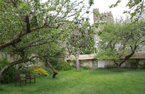 Enford Casa | Stunning 3 bedroom 3 bath self catering cottage nr Stonehenge, Longleat, Avebury and Bath