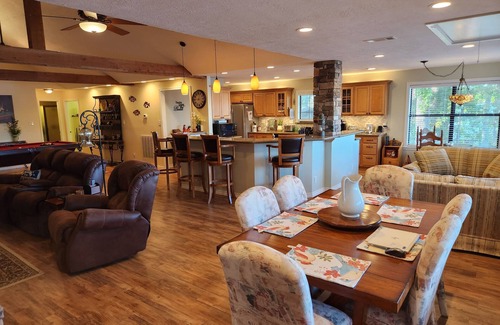 South Toledo Bend Casa | Stunning 3 Bedroom Lake House on South Toledo Bend