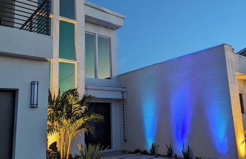Ormond-by-the-Sea Casa | Stunning 3-bedroom Contemporary Catagory 5 Hurricane home in Ormond by the Sea