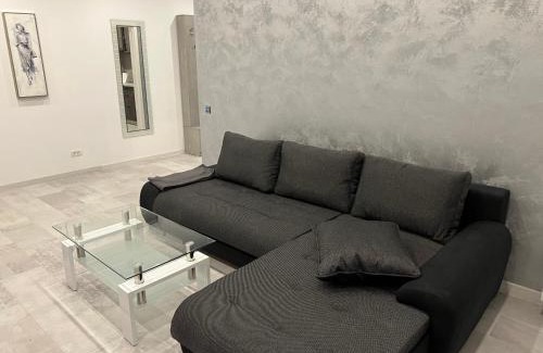 Militari Apartamento | Stunning 3-Room Penthouse Lakeview with Terrace