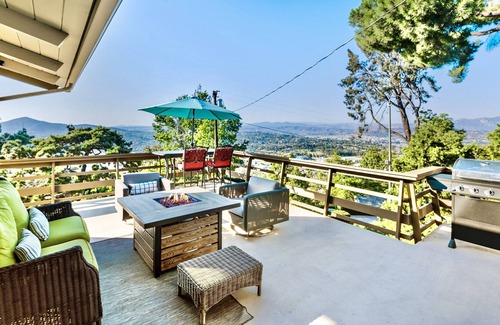Mount Helix Villa | Stunning 360 deg views