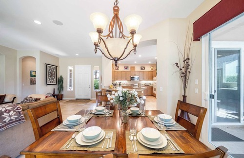La Quinta Casa | Stunning 3BD 3BR w Casita Golf VIew Community Pool