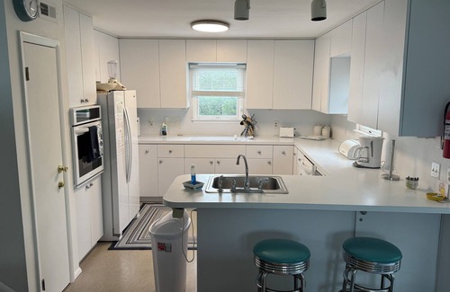 Barnegat Light Apartamento | Increíble 3 hab, 2 hab Penthouse! A 5 cuadras del faro. Abierto de junio y otoño