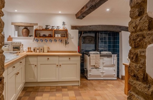 Chipping Norton Cabaña | Stunning 4-Bed Thatched Cottage in Oxfordshire
