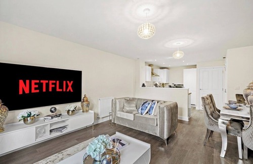 Leicester Apartamento | Stunning 4 bed In Leicester with Garden & Parking!