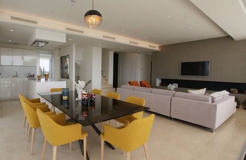 Marbella Villa | Impresionante villa de 4 dormitorios 3. 5 baños con piscina privada (climatizada) cerca de la playa