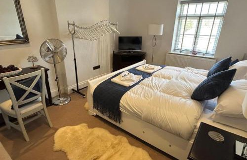 Winkhill Casa | Stunning 4 Bed Peak Dist Farmhouse Alton Towers