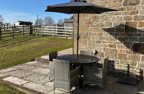 Winkhill Casa | Stunning 4 Bed Peak Dist Farmhouse Alton Towers