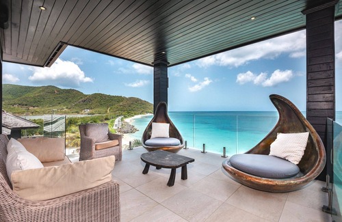 Fryes Beach Apartamento | Stunning 4-Bedroom Villa with Gym and Caribbean Sea Views
