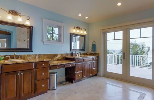 Cutthroat Harbor Estates Casa | Stunning 4 bedroom 3.5 bath Open Water home with great boating