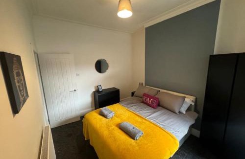 Hull Apartamento | Stunning 4 bedroom 8 person 2 bathroom house!