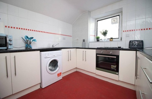 Castle Apartamento | Stunning 4 Bedroom Flat Near City Centre