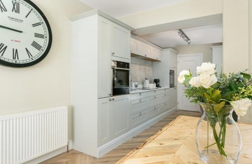 Cirencester Apartamento | Stunning 4 Bedroom Townhouse in Cirencester
